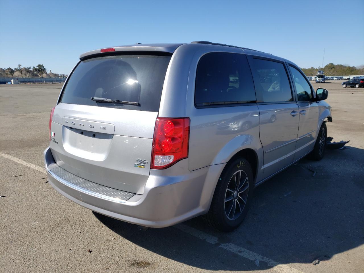 Фото 4 с аукциона – 2016 DODGE GRAND CARA с VIN 2C4RDGEG1GR274379