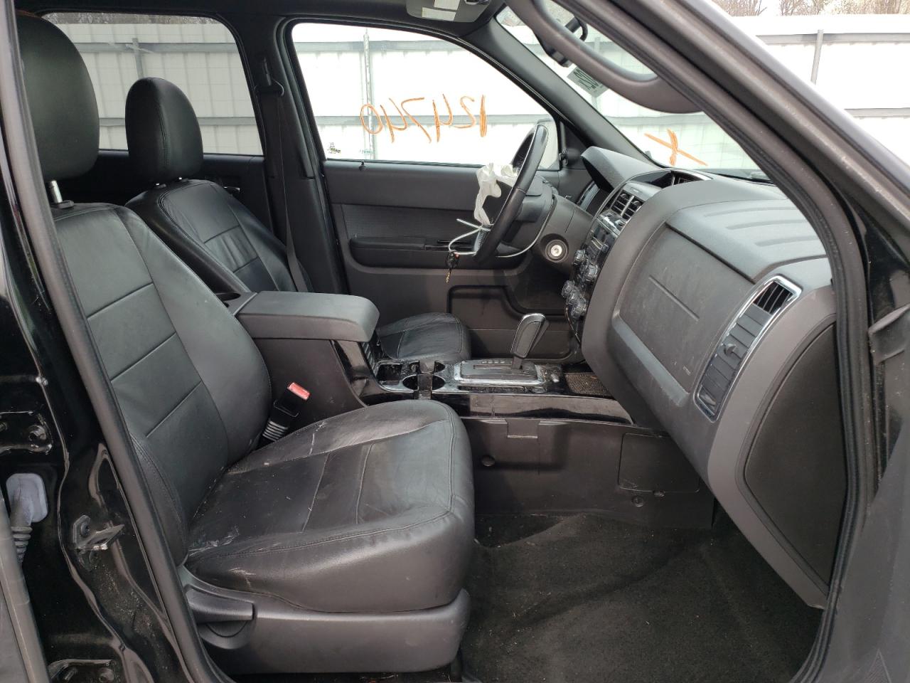 Photo 5 from auction – 2012 FORD ESCAPE LIM with VIN 1FMCU0EG2CKC51792