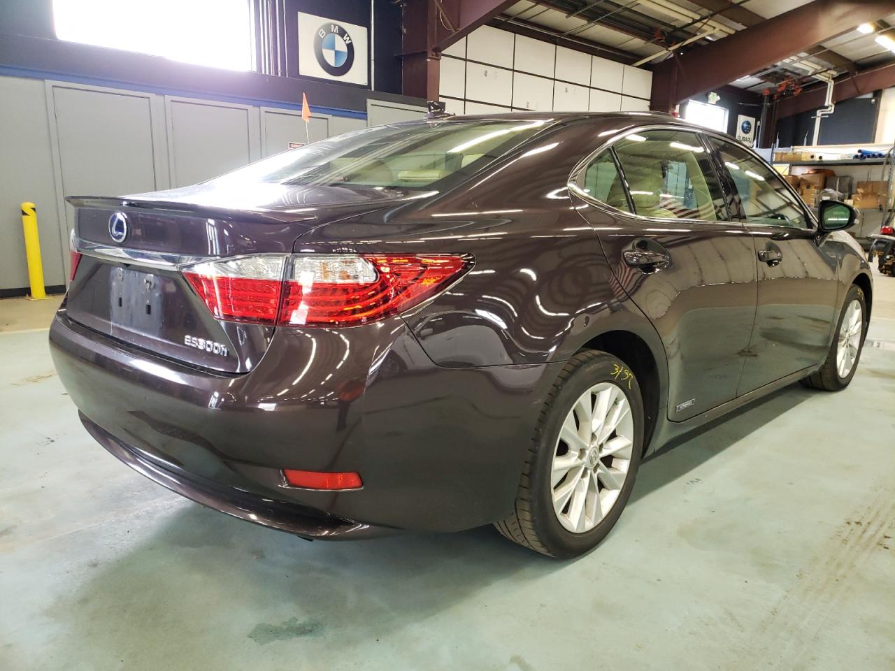 Photo 4 from auction – 2014 LEXUS ES 300H with VIN JTHBW1GG9E2045593
