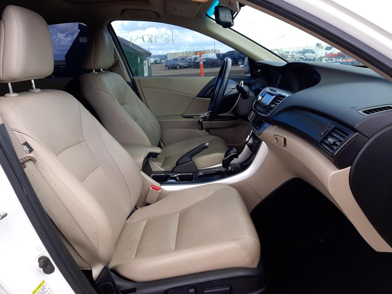 Photo 5 from auction – 2013 HONDA ACCORD EXL with VIN 1HGCR2F82DA210337