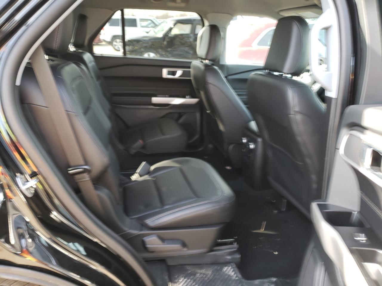 Photo 6 from auction – 2022 FORD EXPLORER X with VIN 1FMSK8DH4NGA29027