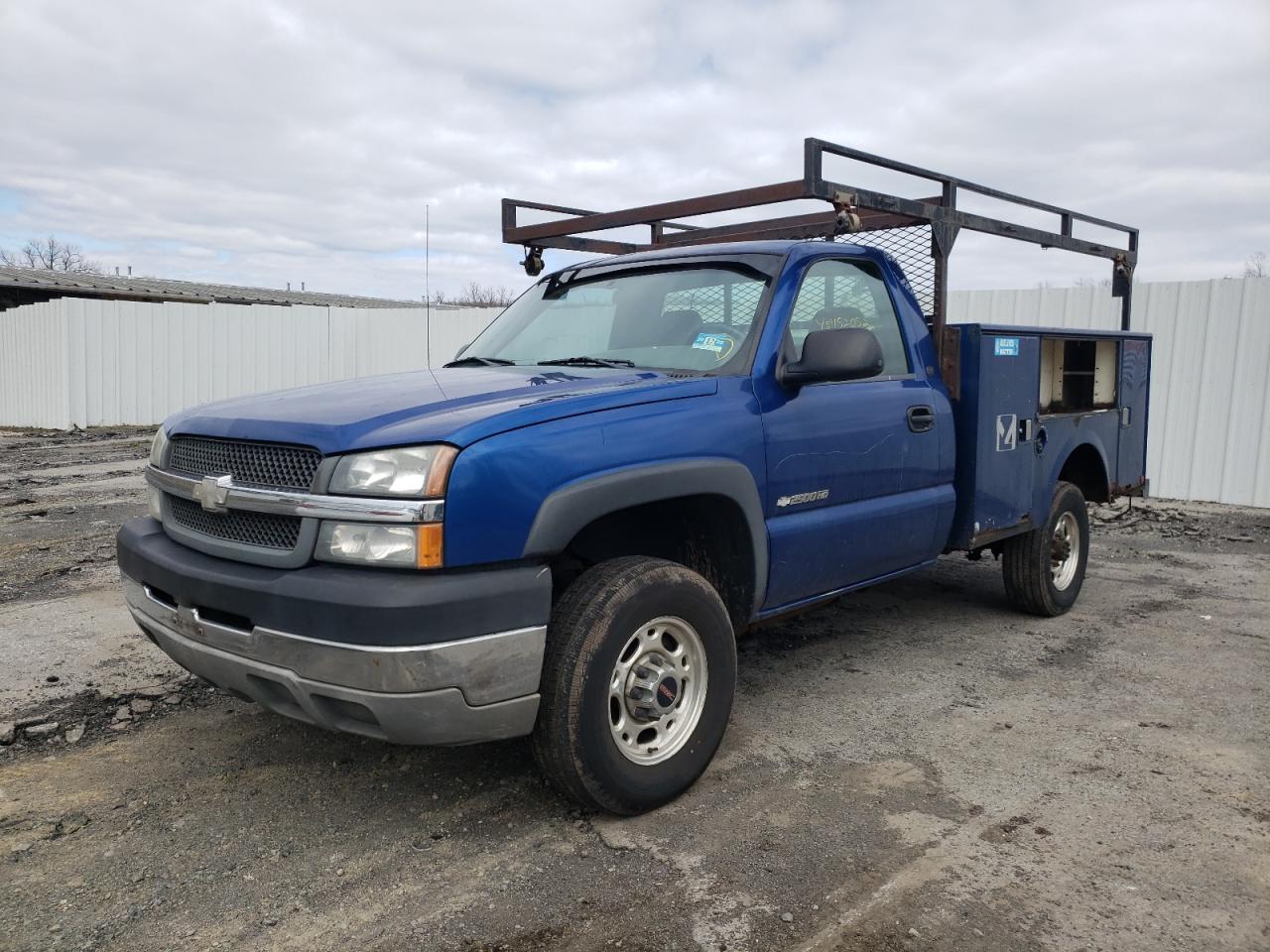 Photo 2 from auction – 2003 CHEVROLET SILVERADO with VIN 1GBHC24U13E276587