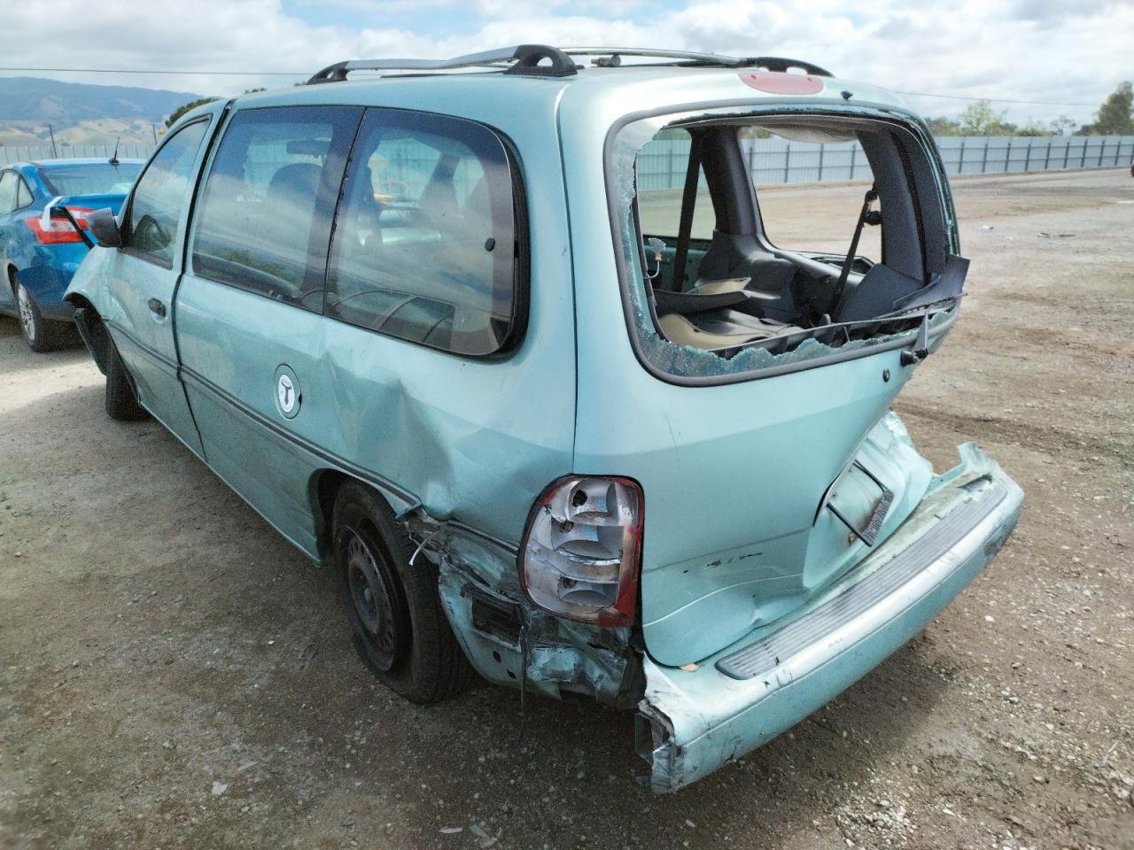 Photo 3 from auction – 1996 FORD WINDSTAR W with VIN 2FMDA51U8TBA45747