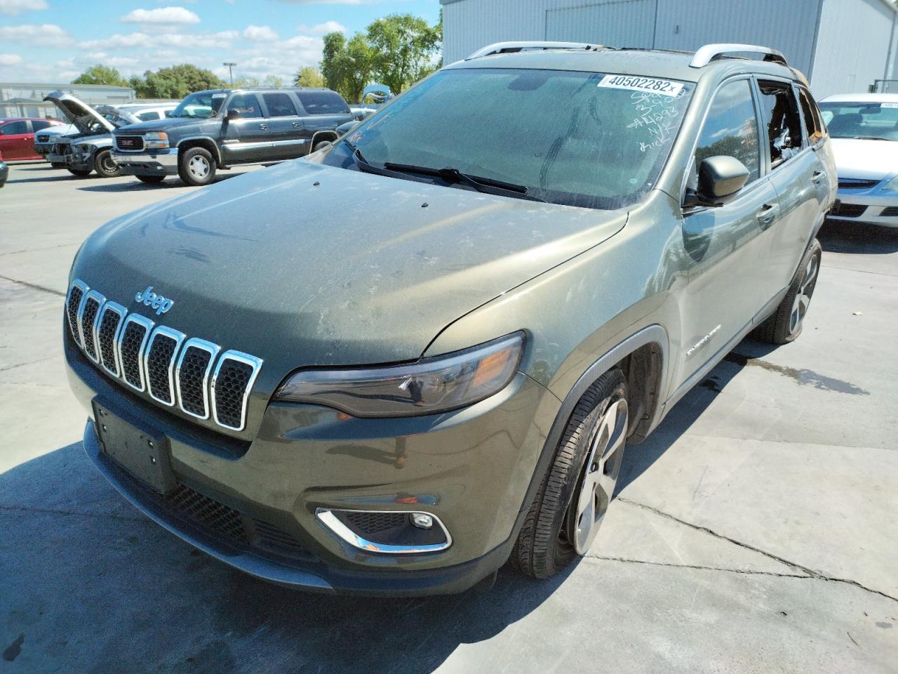 Photo 2 from auction – 2019 JEEP CHEROKEE L with VIN 1C4PJLDX1KD215645