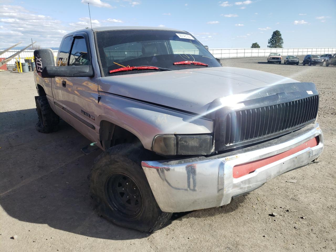 Photo 1 from auction – 2001 DODGE RAM 1500 with VIN 1B7HF13ZX1J250469