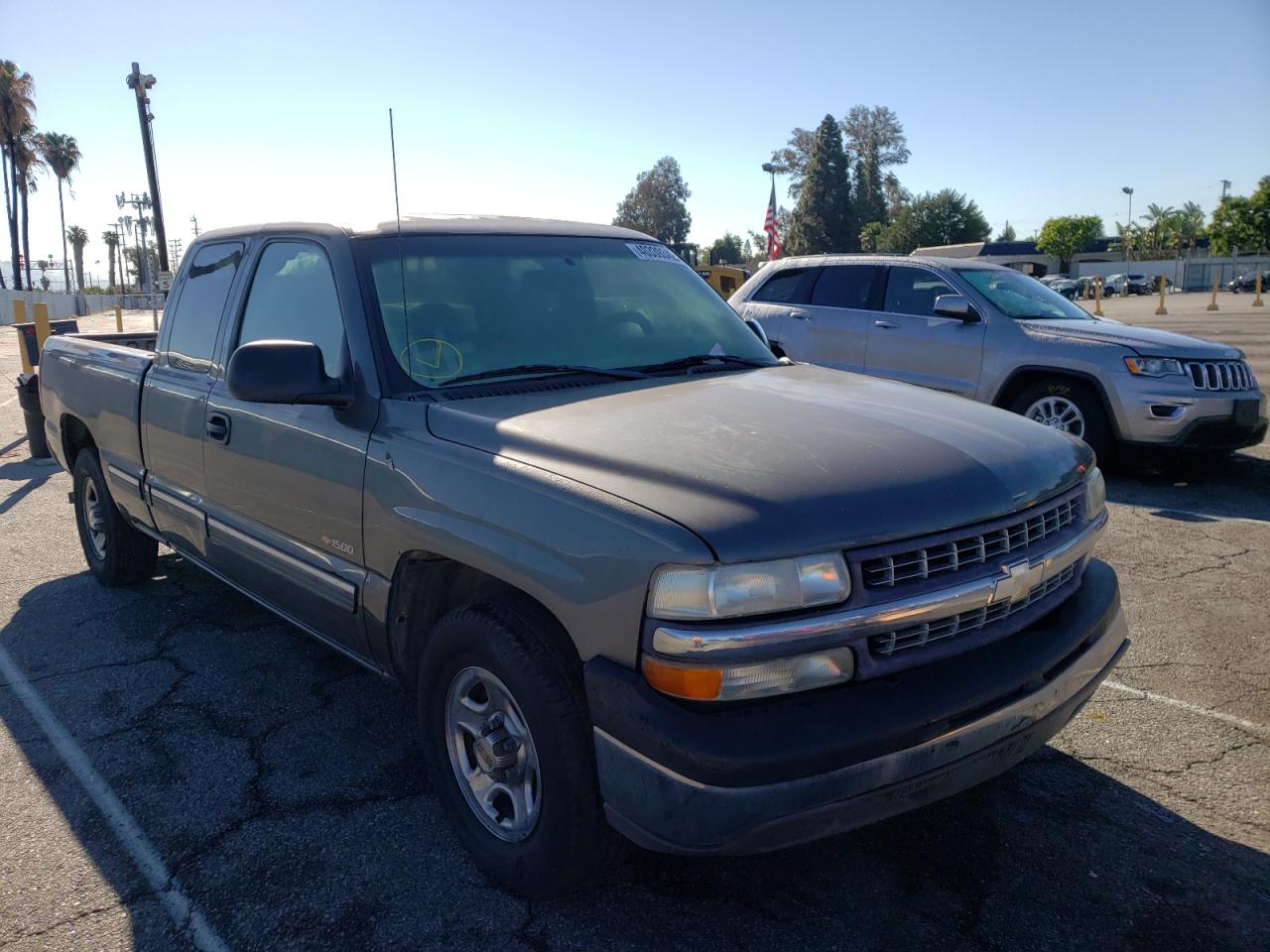 CHEVROLET SILVERADO 2001 with VIN 2GCEC19W111274517 - Photo from auction