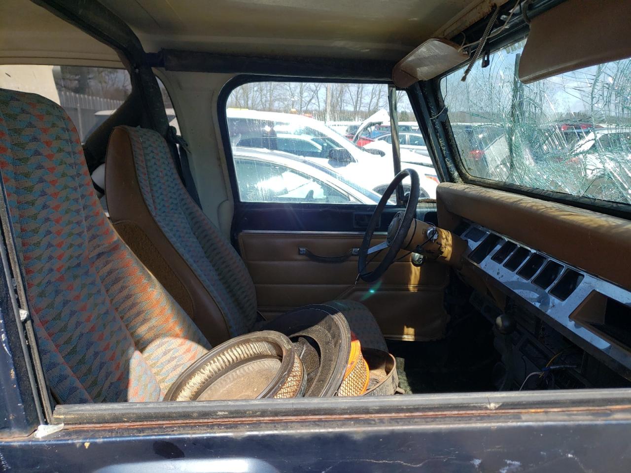 Photo 5 from auction – 1987 JEEP WRANGLER S with VIN 2BCCV8134HB541893
