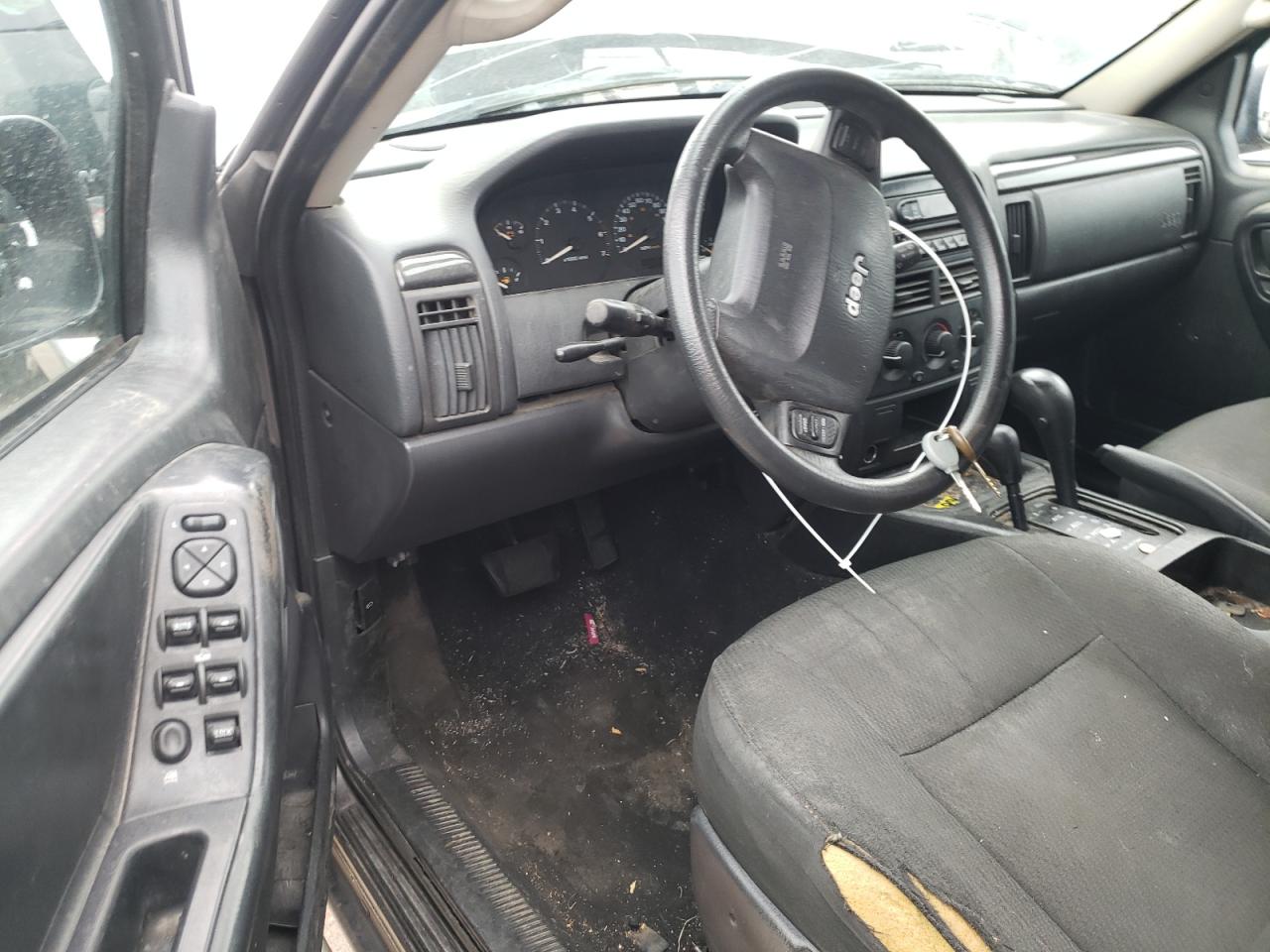 Photo 9 from auction – 2004 JEEP GRAND CHER with VIN 1J4GW48S64C232871