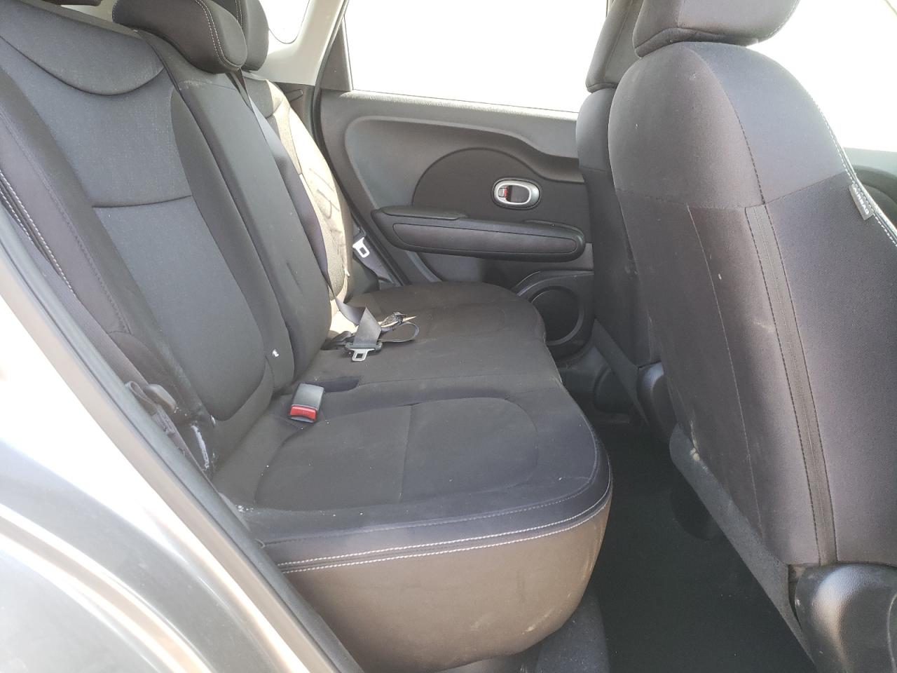 Photo 6 from auction – 2016 KIA SOUL with VIN KNDJN2A28G7396231