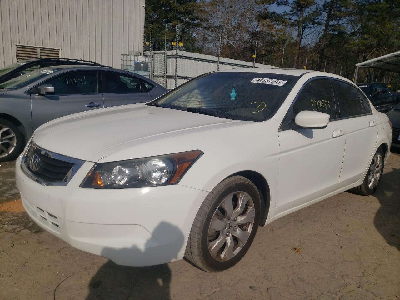 Photo 2 from auction – 2010 HONDA ACCORD EXL with VIN 1HGCP2F84AA125422