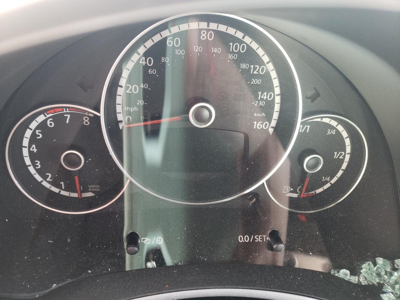 Photo 8 from auction – 2014 VOLKSWAGEN BEETLE with VIN 3VWJP7AT0EM609270