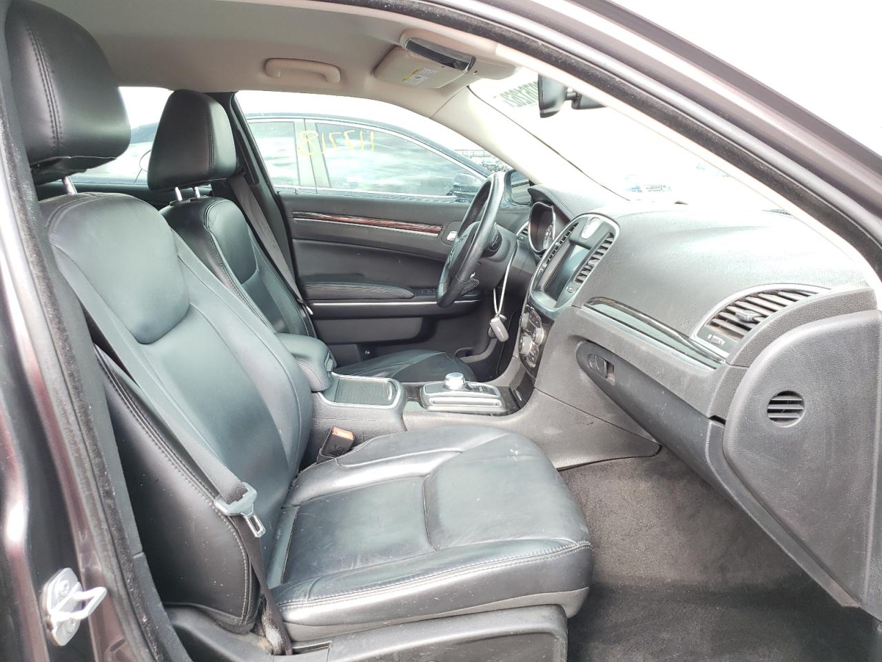 Photo 5 from auction – 2015 CHRYSLER 300 LIMITE with VIN 2C3CCAAG3FH766366