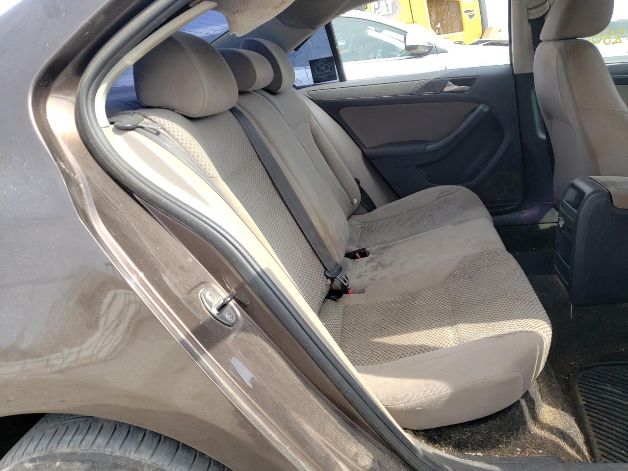 Photo 6 from auction – 2012 VOLKSWAGEN JETTA BASE with VIN 3VW2K7AJ1CM337133
