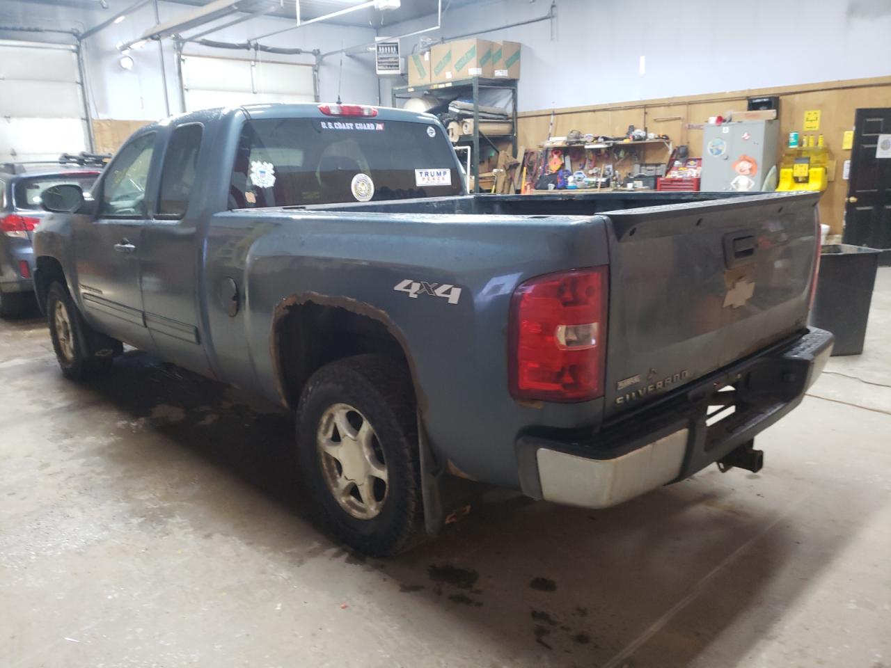 Photo 3 from auction – 2009 CHEVROLET SILVERADO with VIN 1GCEK39009Z276045