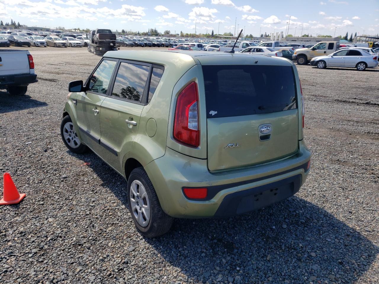 Photo 3 from auction – 2012 KIA SOUL with VIN KNDJT2A58C7360601