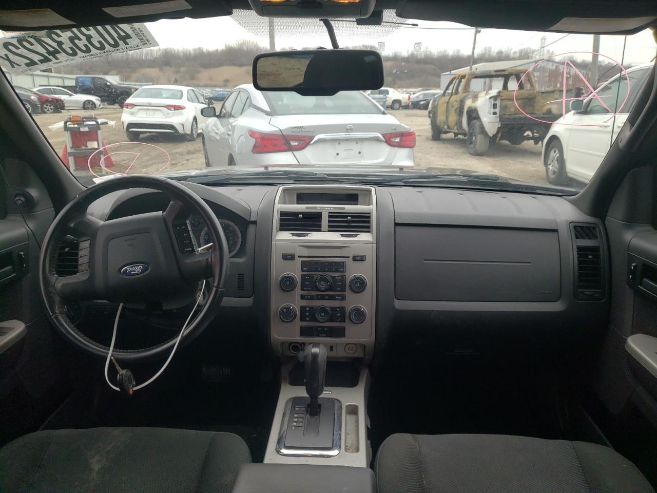 Photo 9 from auction – 2009 FORD ESCAPE XLT with VIN 1FMCU03G29KA15137