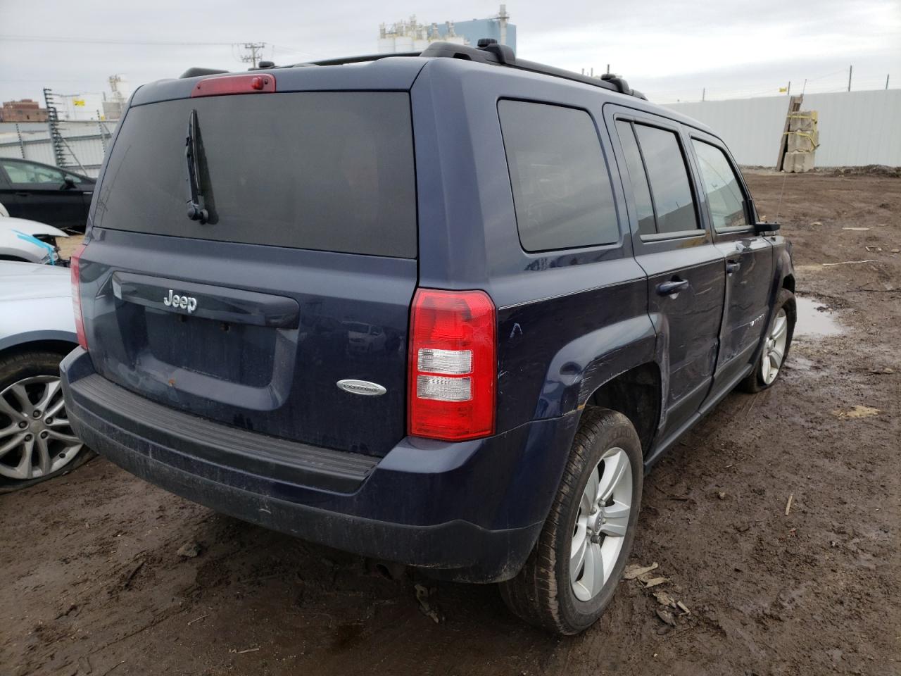 Photo 4 from auction – 2012 JEEP PATRIOT LA with VIN 1C4NJPFAXCD613669