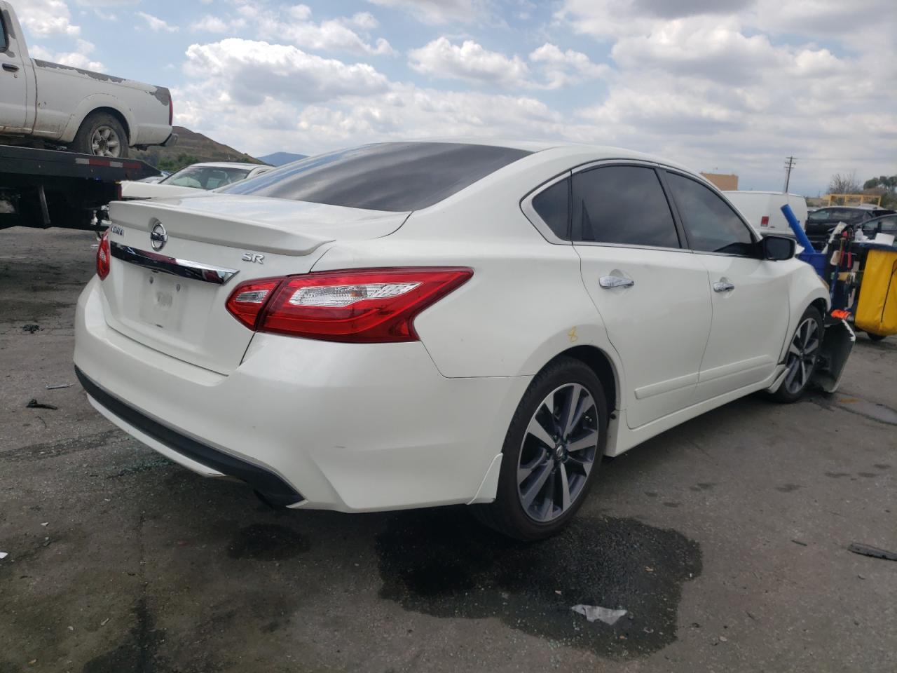 Photo 4 from auction – 2016 NISSAN ALTIMA 2.5 with VIN 1N4AL3AP2GC181349