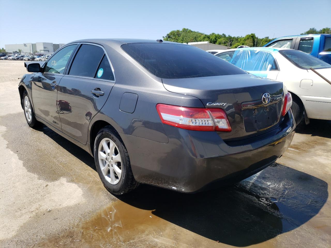 Photo 3 from auction – 2011 TOYOTA CAMRY BASE with VIN 4T1BF3EK6BU182992