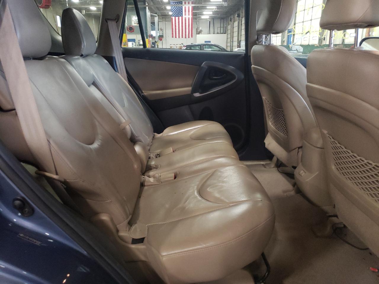 Фото 6 с аукциона – 2012 TOYOTA RAV4 LIMIT с VIN 2T3DF4DV3CW246067