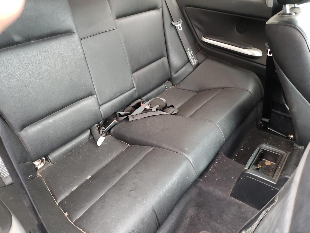 Photo 6 from auction – 2002 BMW 325 CI with VIN WBABN33402JW51536