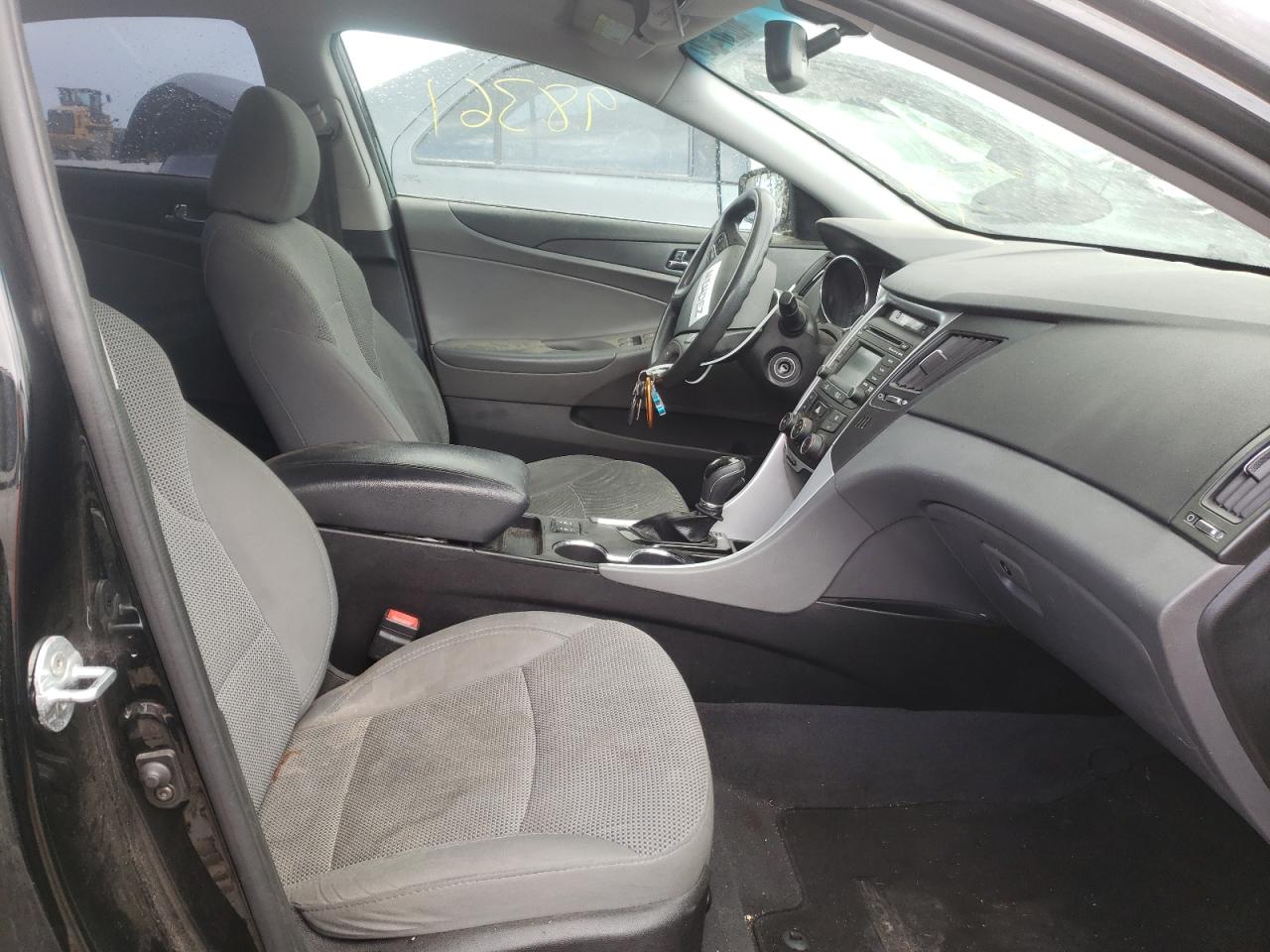 Photo 5 from auction – 2014 HYUNDAI SONATA GLS with VIN 5NPEB4AC4EH837280