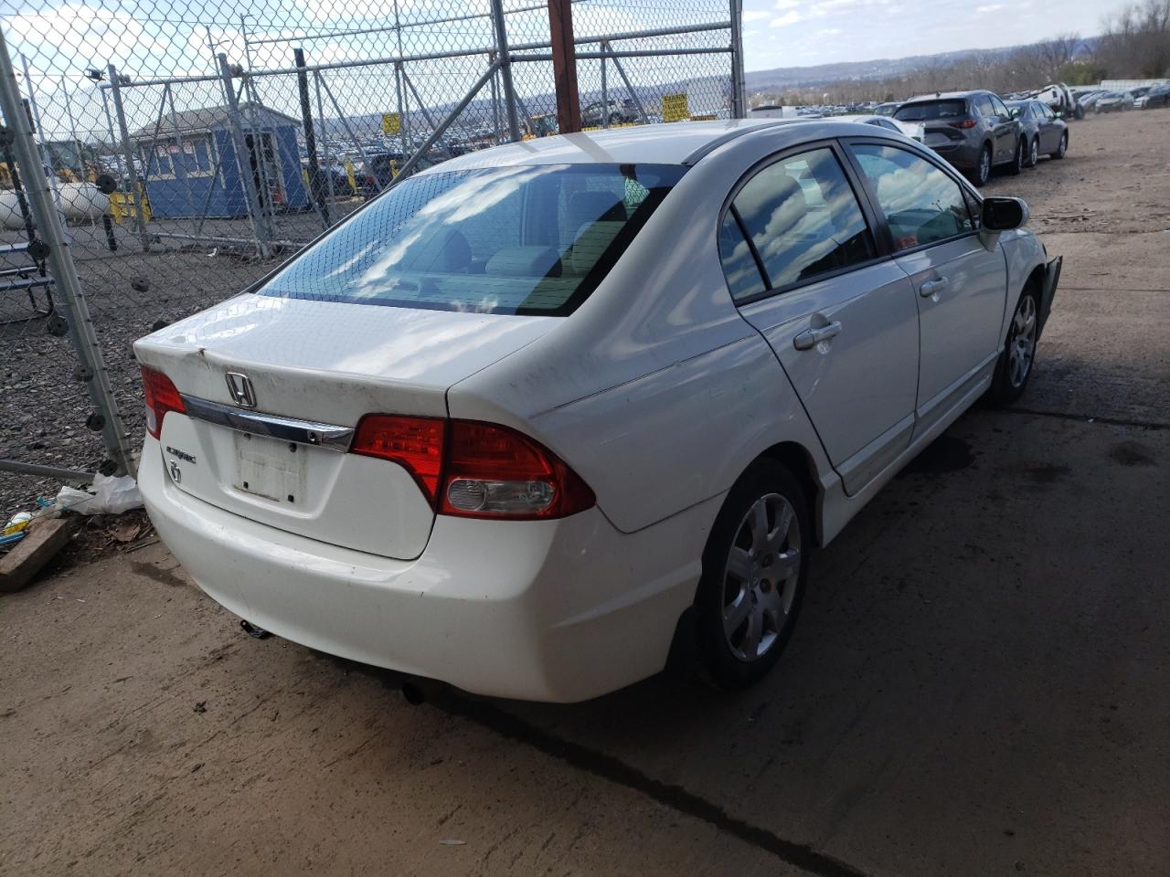Photo 4 from auction – 2010 HONDA CIVIC LX with VIN 2HGFA1F54AH537811