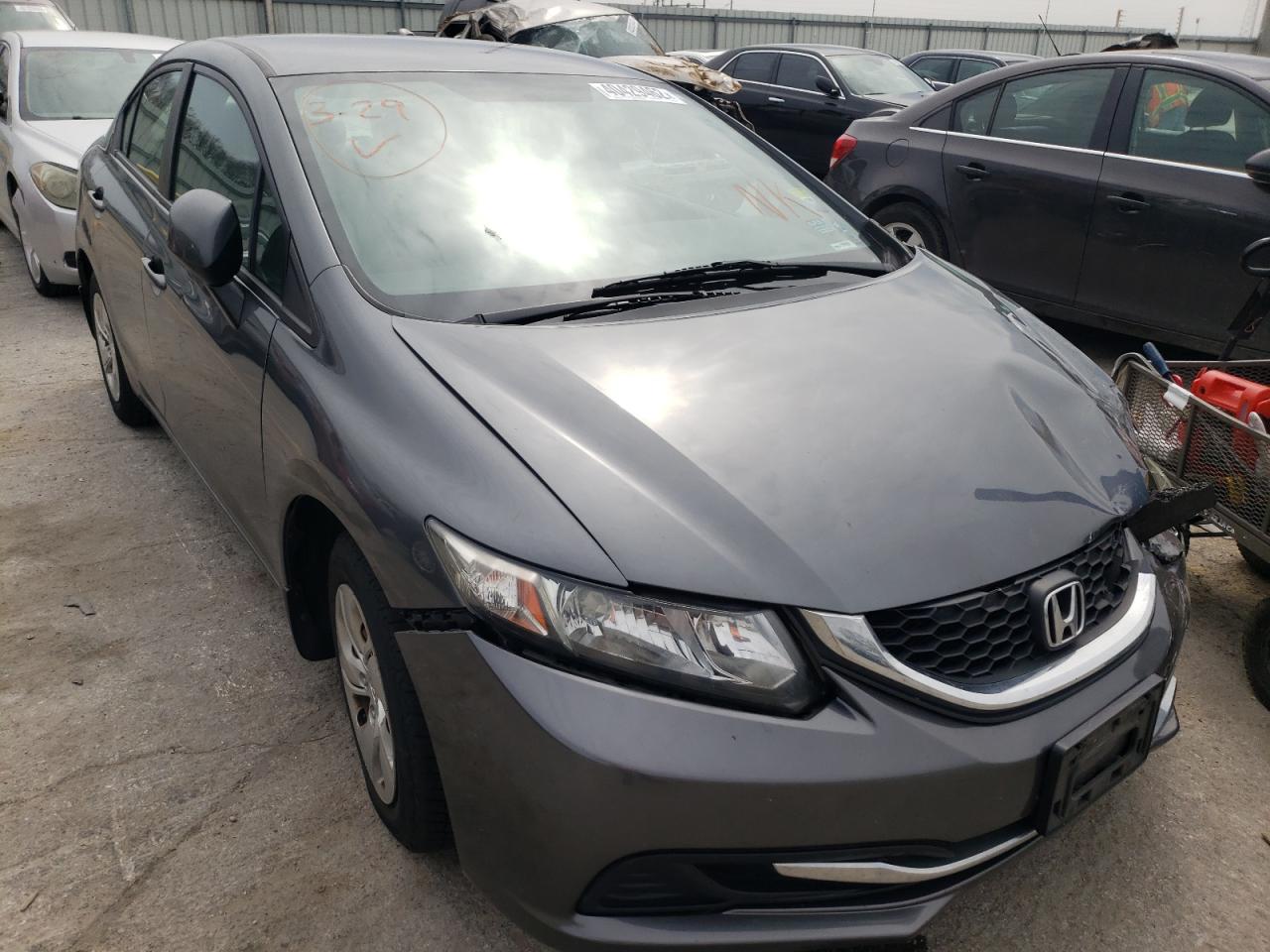 HONDA CIVIC LX 2013 with VIN 19XFB2F58DE039483 - Photo from auction