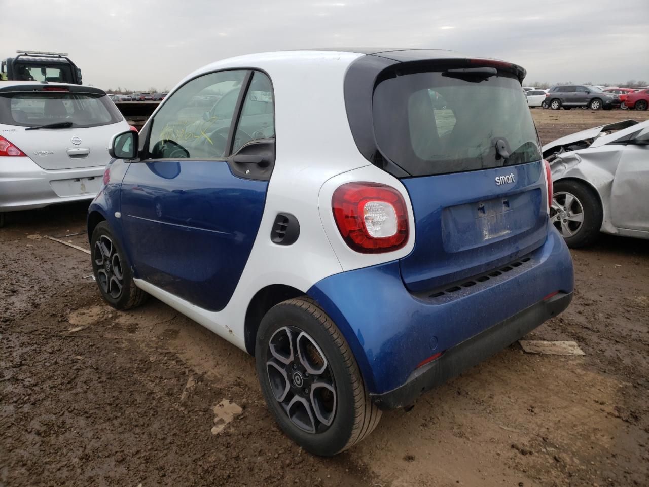 Photo 3 from auction – 2016 SMART FORTWO with VIN WMEFJ5DA2GK070087