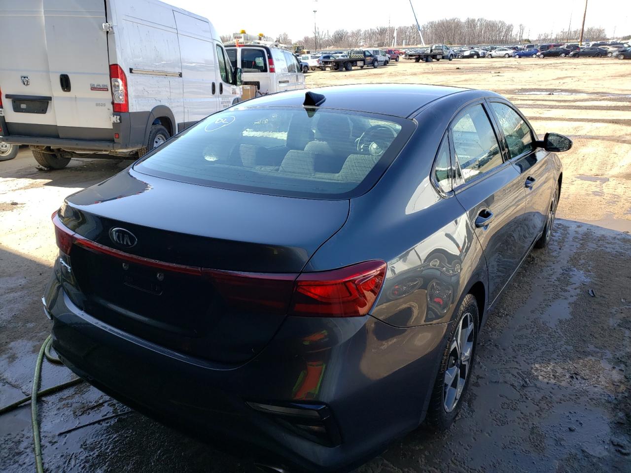 Photo 4 from auction – 2020 KIA FORTE FE with VIN 3KPF24AD6LE147237