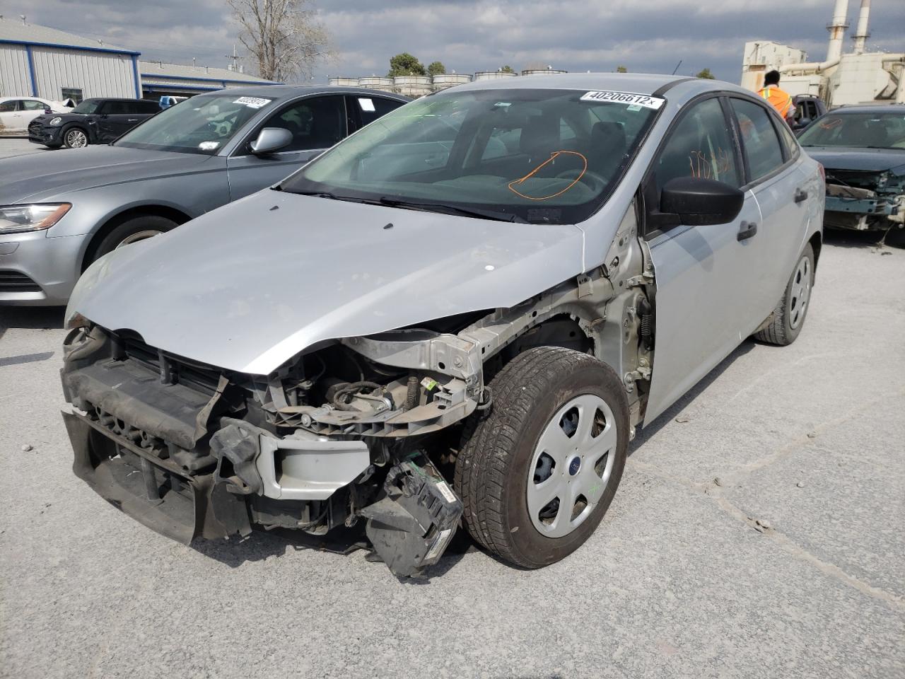 Photo 2 from auction – 2014 FORD FOCUS S with VIN 1FADP3E28EL362534