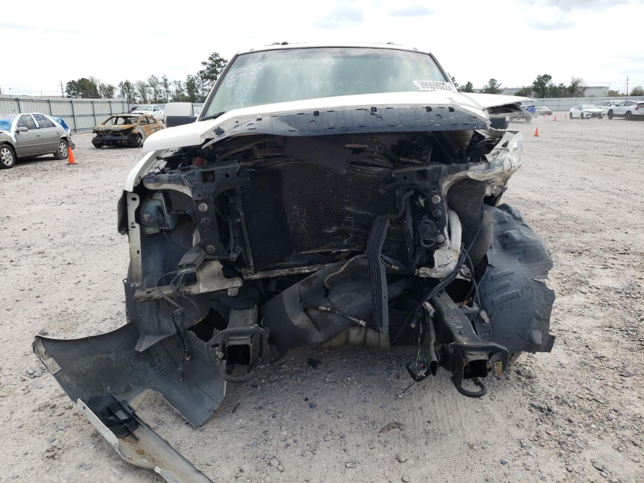 Photo 9 from auction – 2008 LINCOLN NAVIGATOR with VIN 5LMFL27508LJ09124