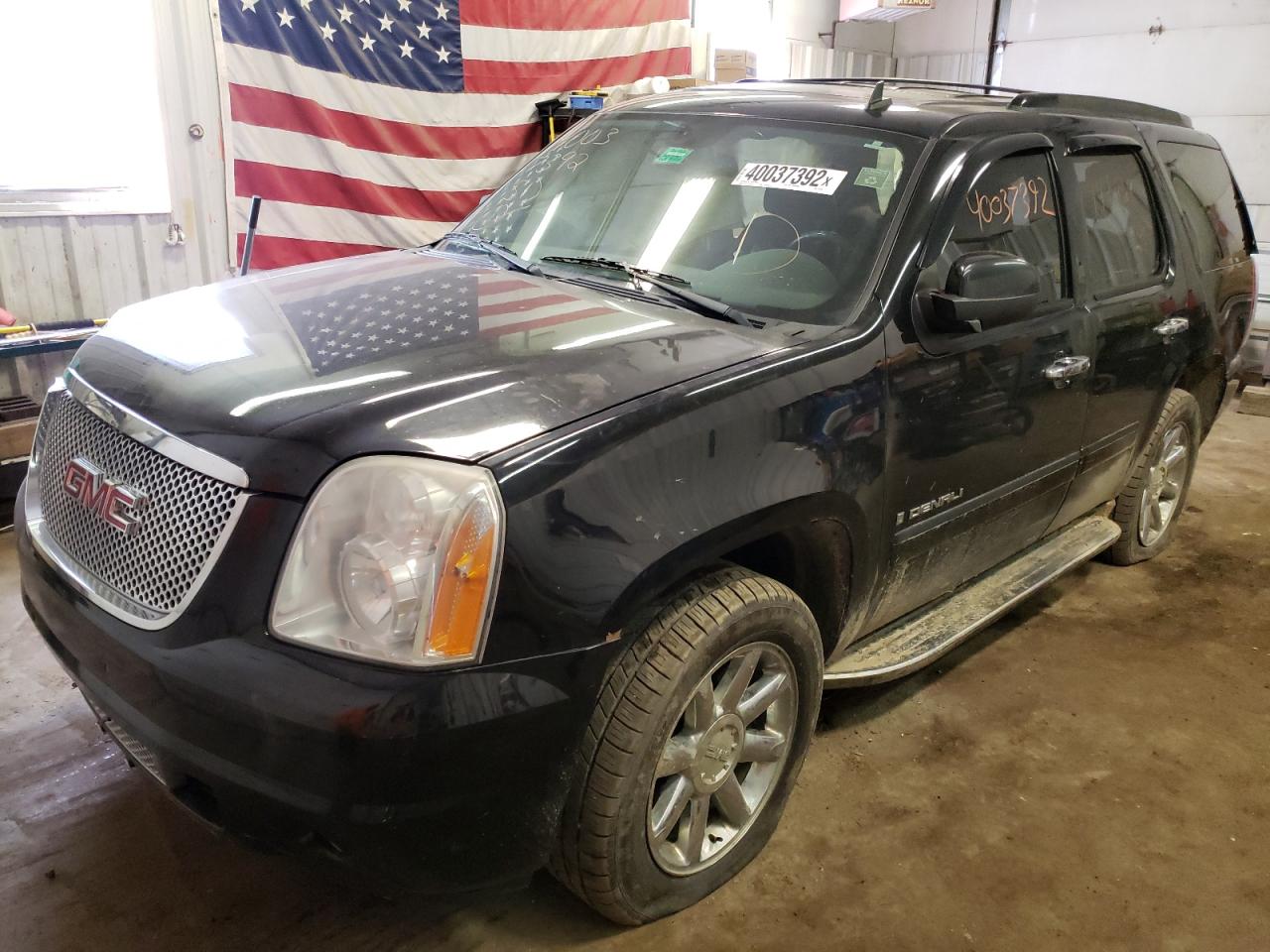 Photo 2 from auction – 2009 GMC YUKON DENA with VIN 1GKFK032X9R129748