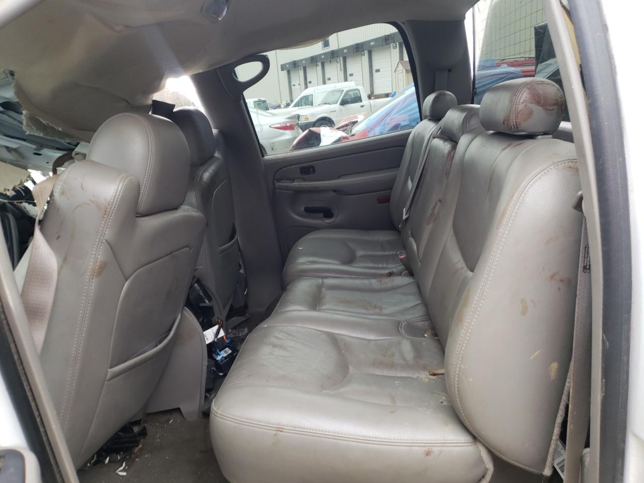 Photo 6 from auction – 2005 GMC NEW SIERRA with VIN 2GTEK13T751105349