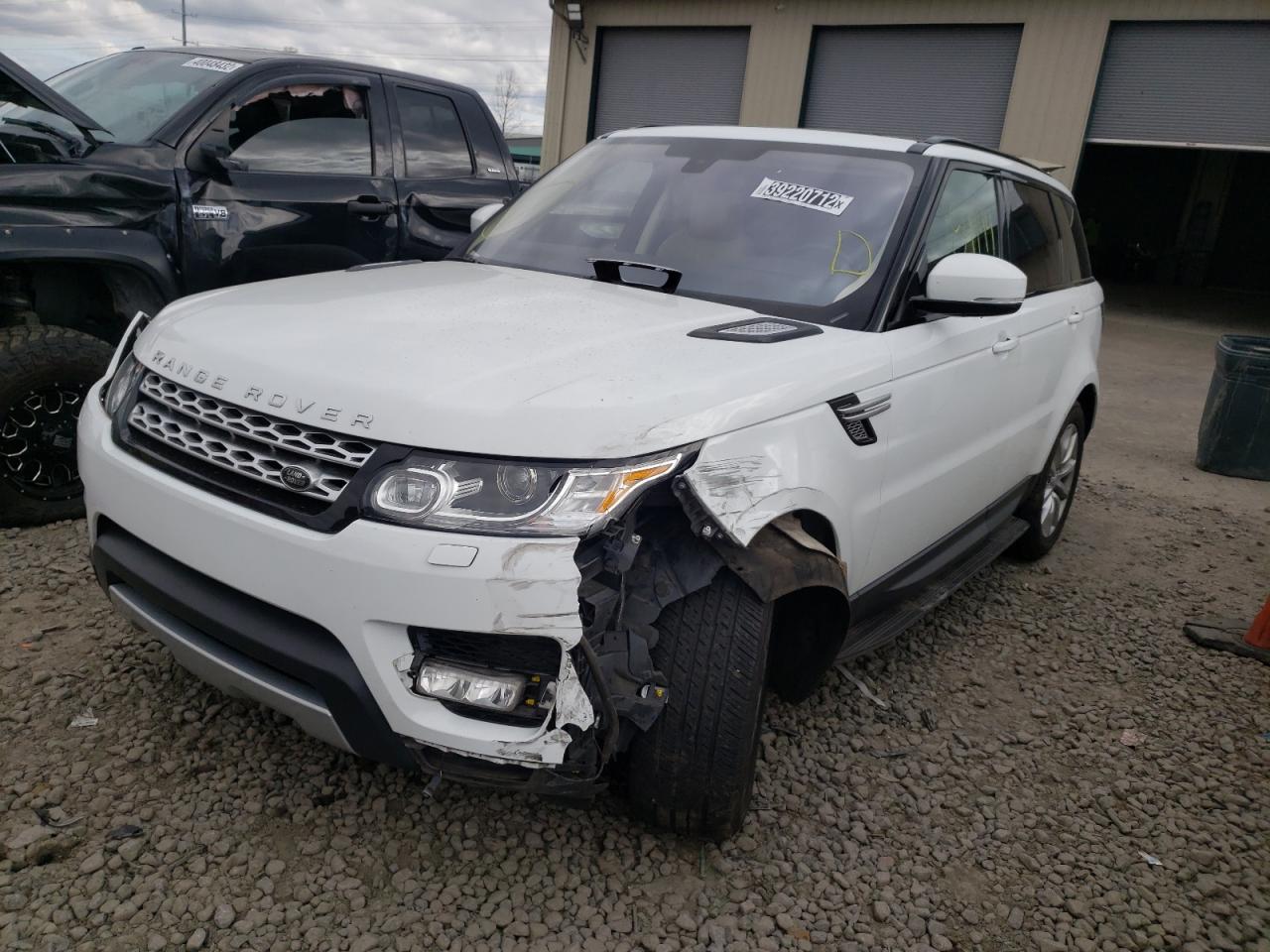 Photo 2 from auction – 2016 LAND ROVER RANGE ROVE with VIN SALWR2KF5GA103182