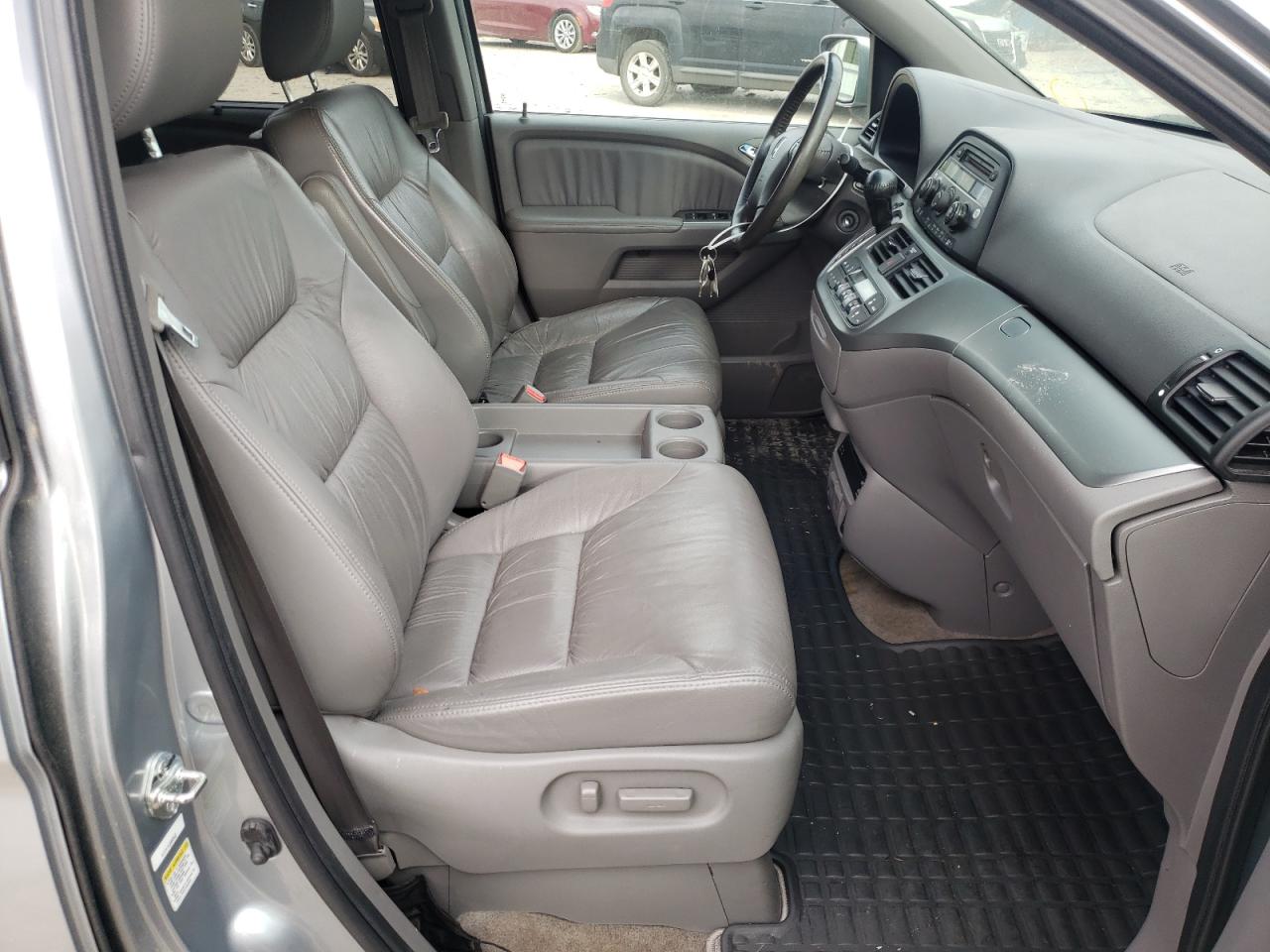 Photo 5 from auction – 2009 HONDA ODYSSEY EX with VIN 5FNRL38769B047579