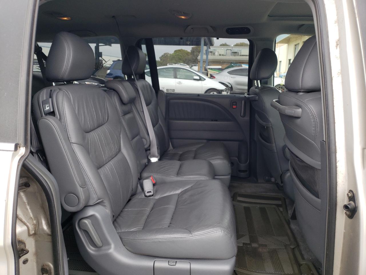 Photo 6 from auction – 2005 HONDA ODYSSEY EX with VIN 5FNRL38695B413178