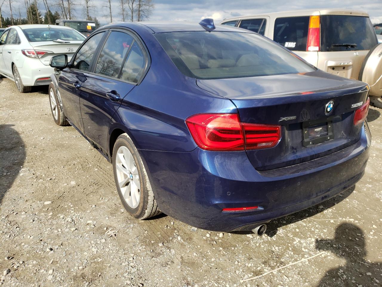Photo 3 from auction – 2016 BMW 320 XI with VIN WBA8A3C58GK690004