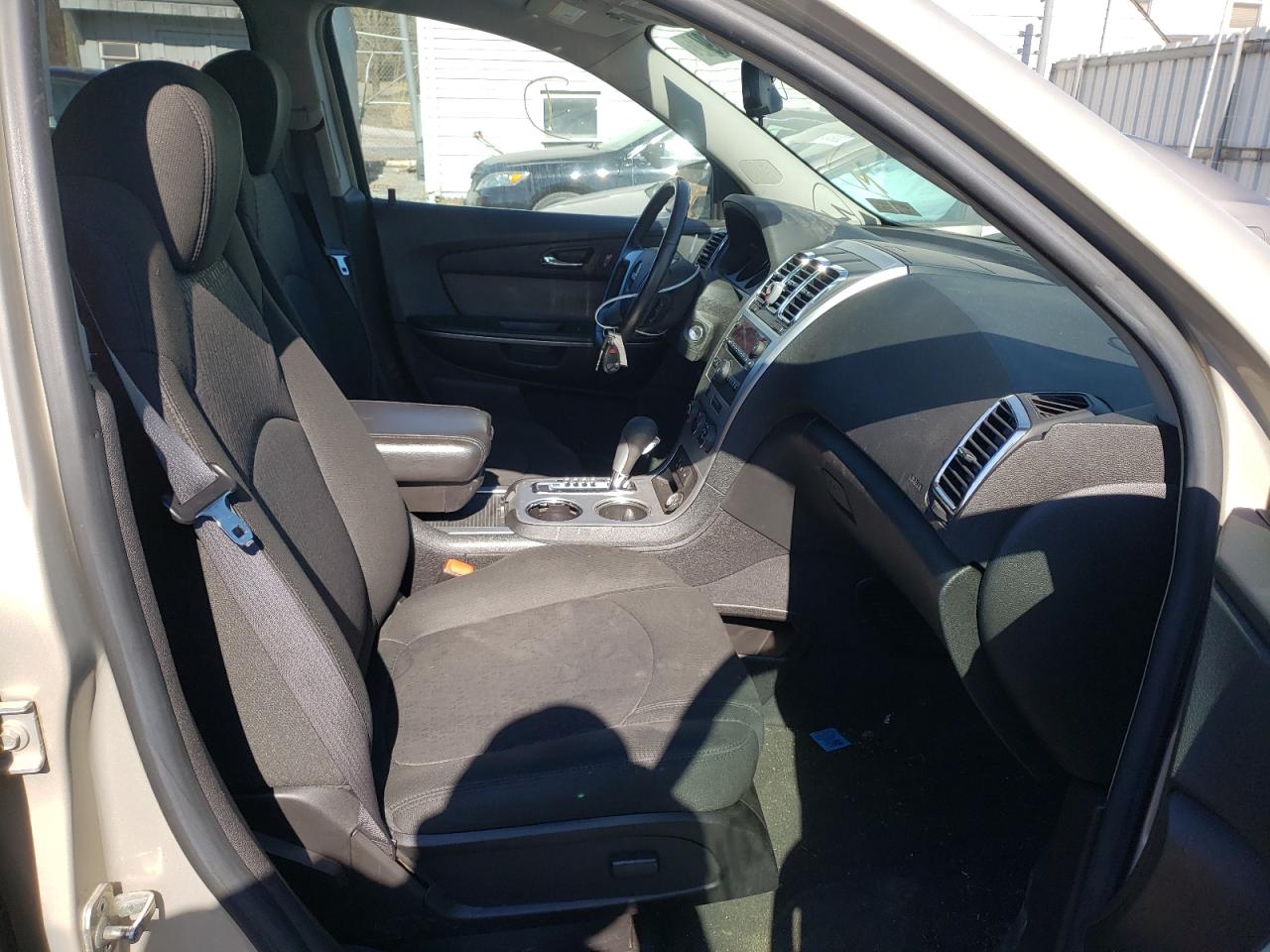 Photo 5 from auction – 2008 GMC ACADIA SLE with VIN 1GKEV13768J191679