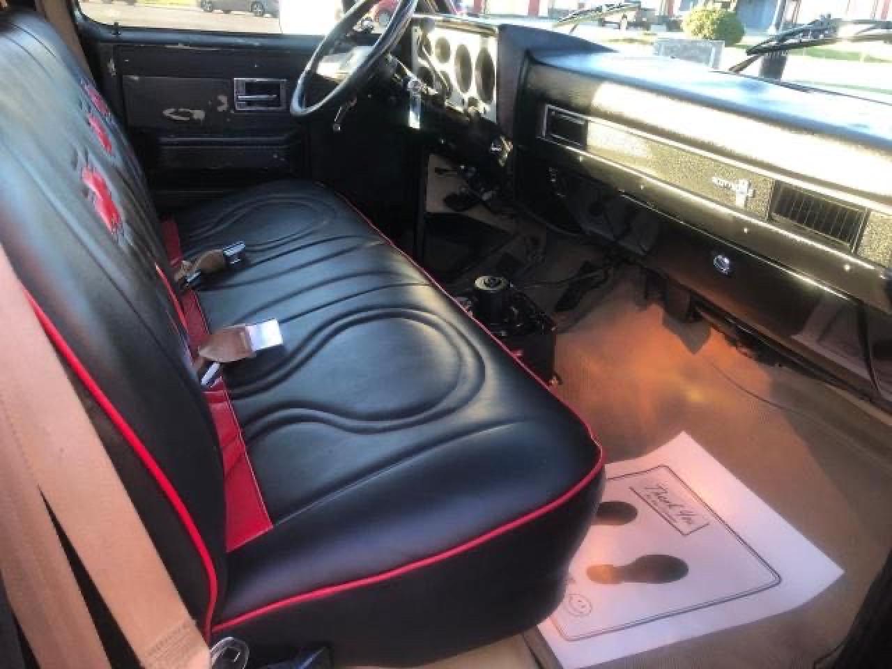 Photo 6 from auction – 1983 CHEVROLET C20 with VIN 1GCGC24M6DJ177649