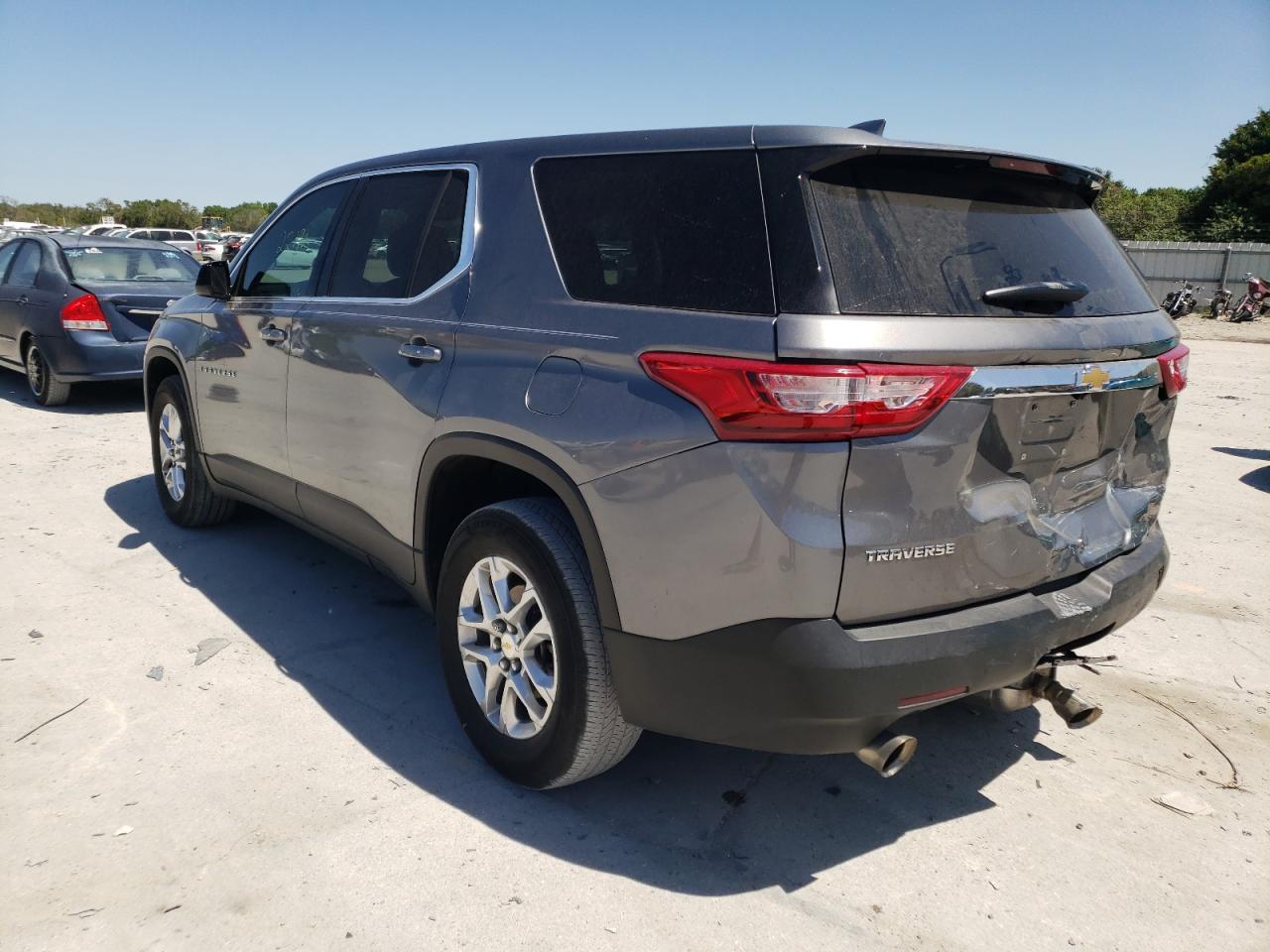 Photo 3 from auction – 2020 CHEVROLET TRAVERSE L with VIN 1GNERFKW2LJ252144