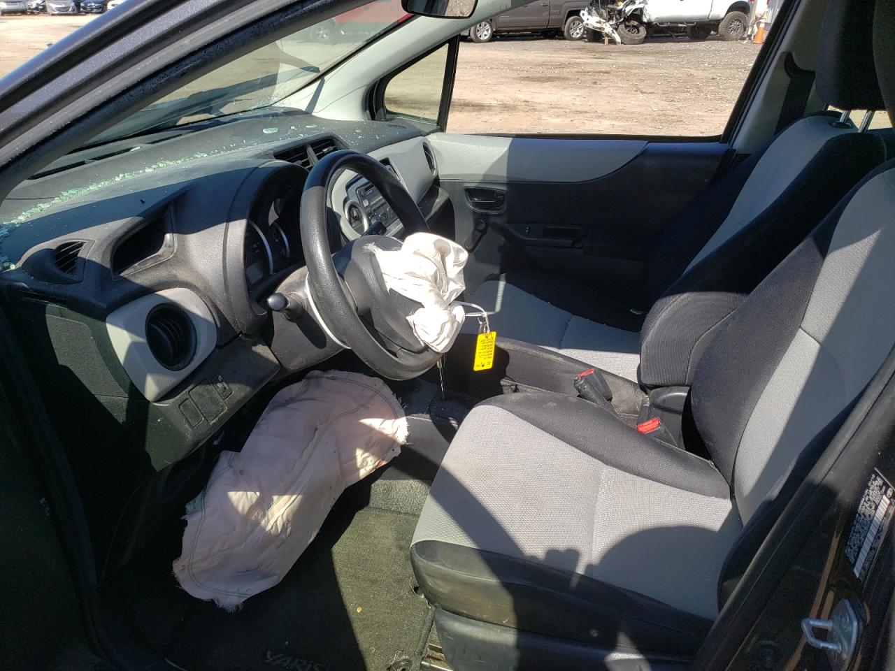 Photo 5 from auction – 2012 TOYOTA YARIS with VIN JTDKTUD30CD518988