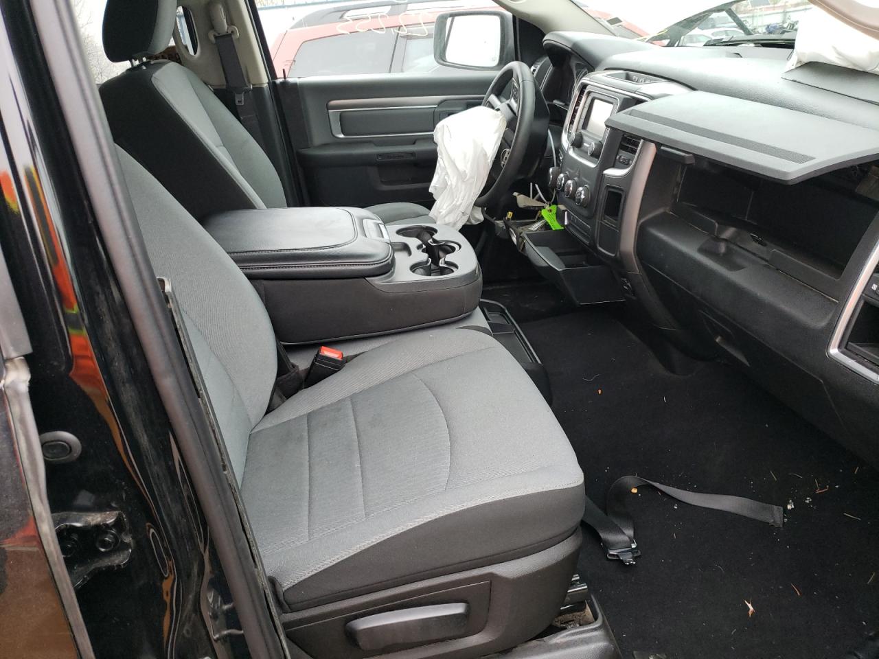 Photo 5 from auction – 2021 RAM 1500 CLASS with VIN 1C6RR7TT7MS518300