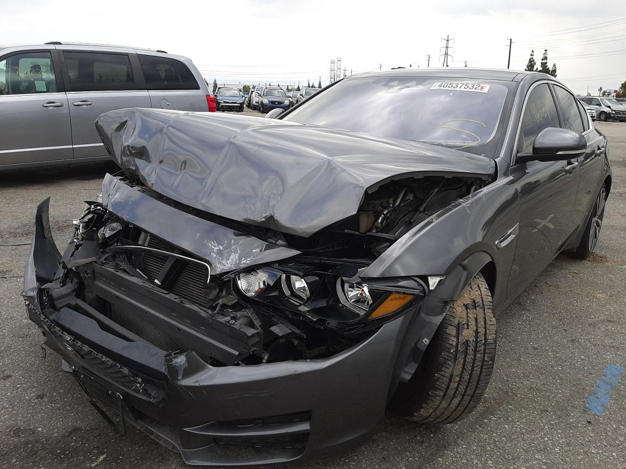 Photo 2 from auction – 2017 JAGUAR XE with VIN SAJAE4BG1HA964198