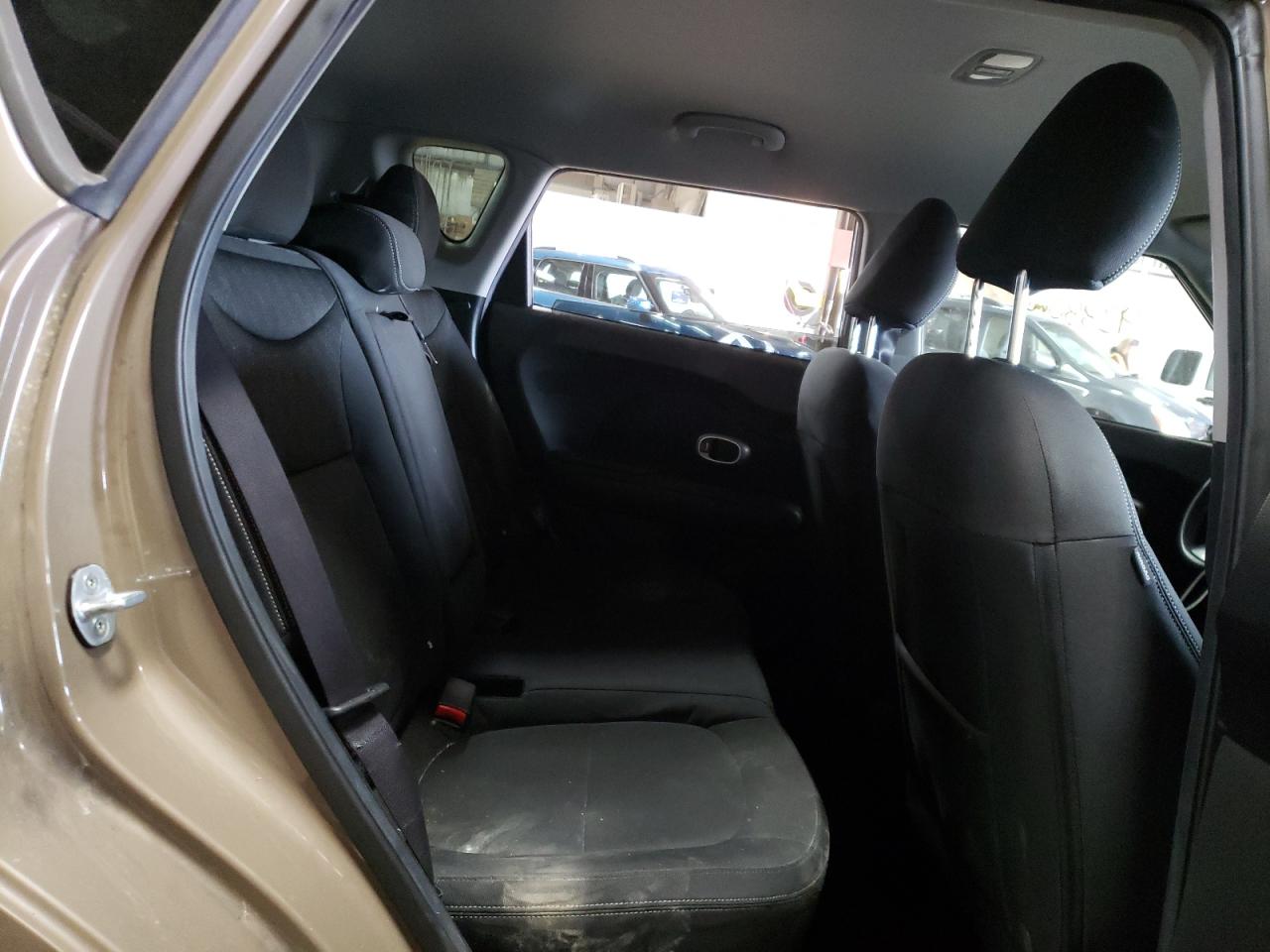 Photo 6 from auction – 2014 KIA SOUL with VIN KNDJN2A22E7097900