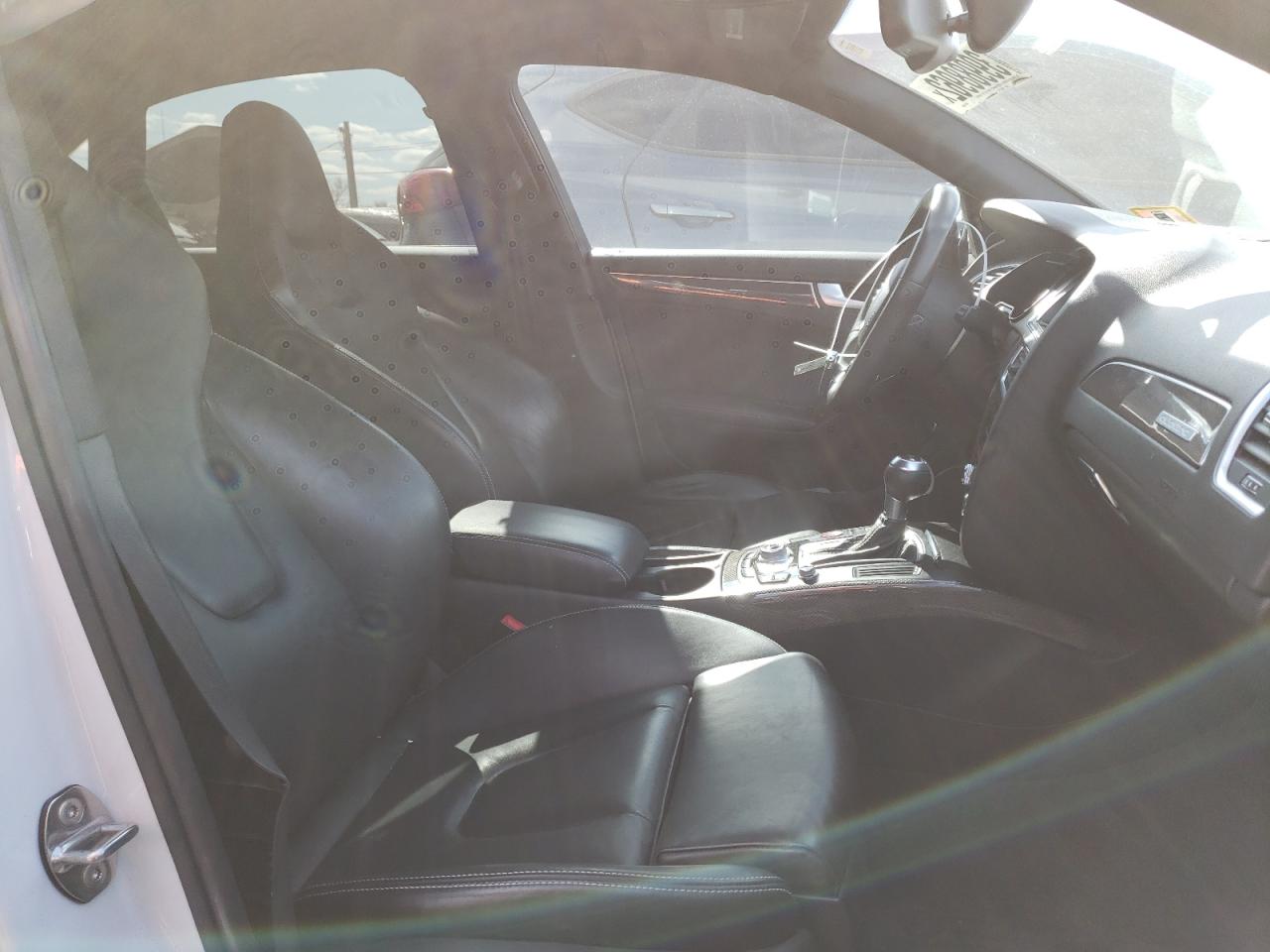 Photo 5 from auction – 2014 AUDI S4 PREMIUM with VIN WAUBGAFL1EA110890