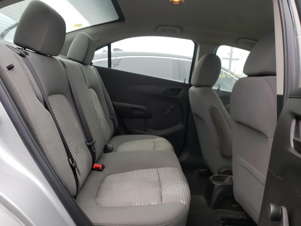 Photo 6 from auction – 2020 CHEVROLET SONIC LS with VIN 1G1JB5SB2L4105588