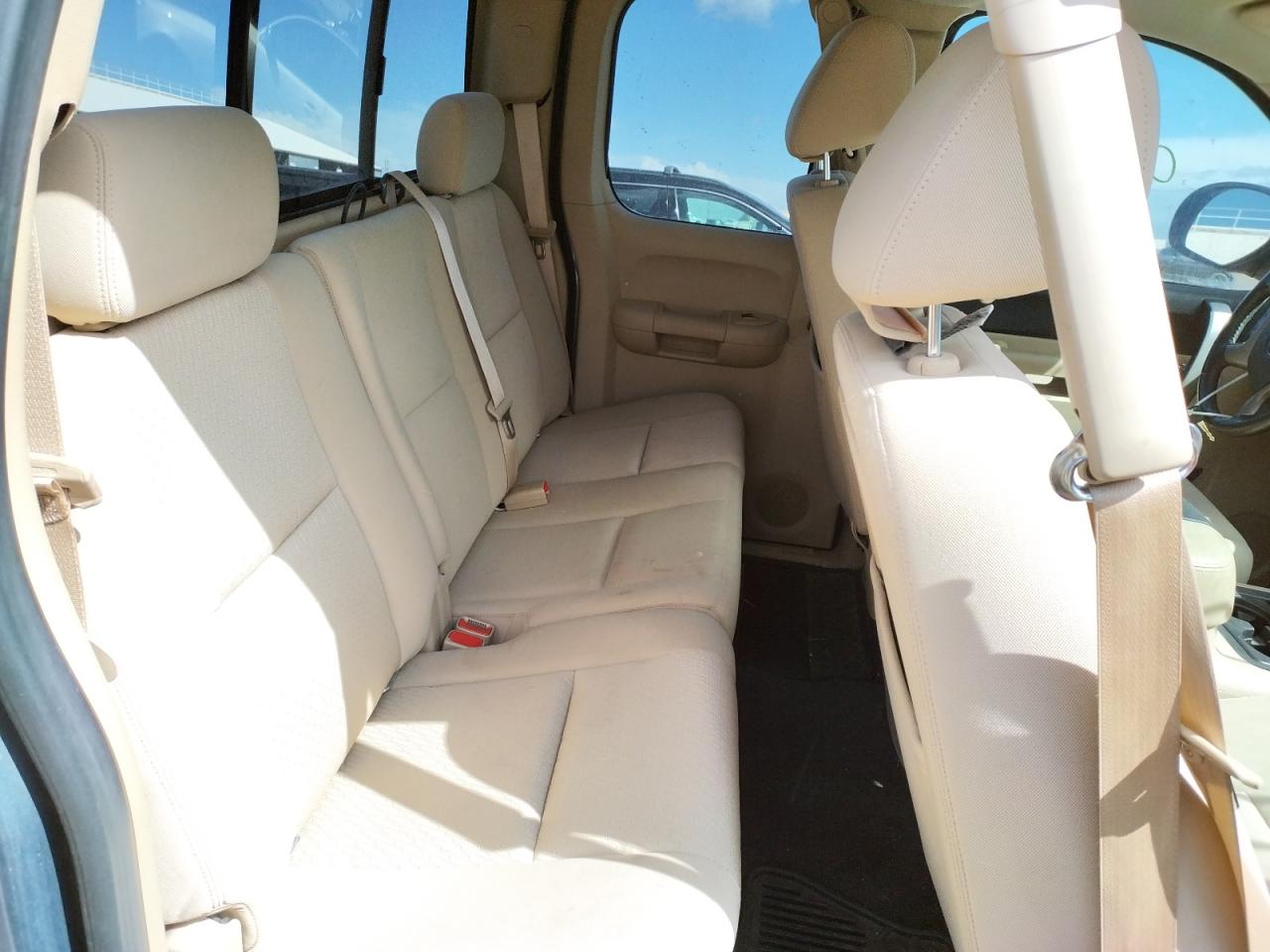 Photo 6 from auction – 2010 CHEVROLET SILVERADO with VIN 1GCSCSE07AZ176254