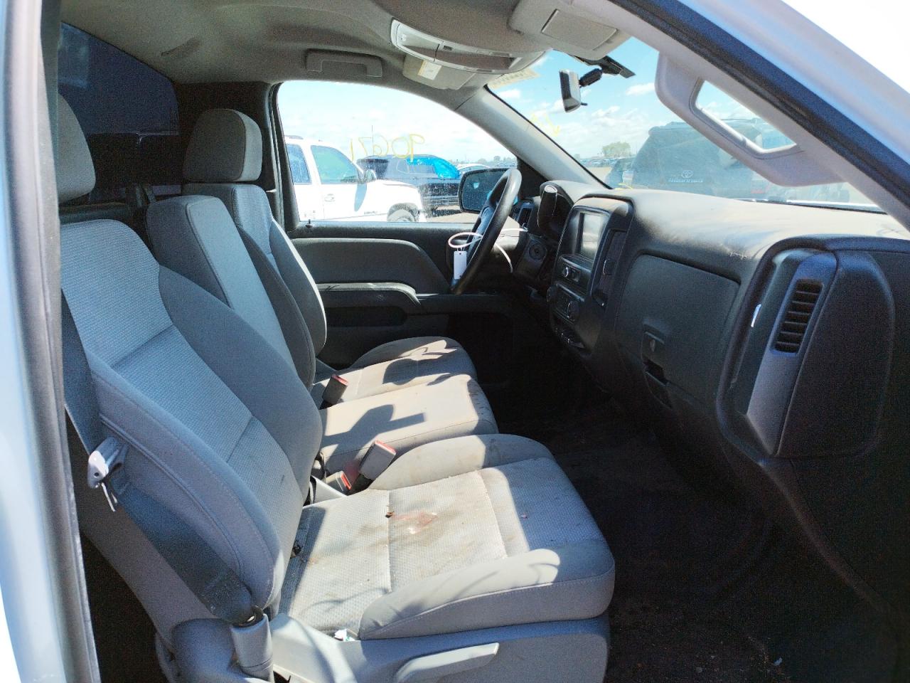 Photo 5 from auction – 2018 CHEVROLET SILVERADO with VIN 1GCNCNEC4JZ345347