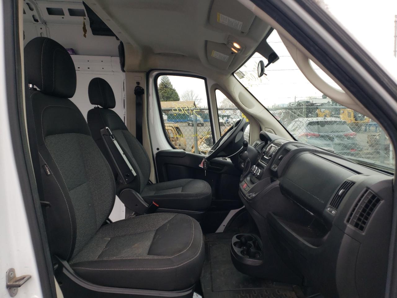 Photo 5 from auction – 2020 RAM PROMASTER with VIN 3C6TRVBG1LE102808